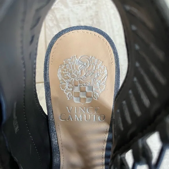 Vince Camuto Denim Blue Ankle Bootie 7M Peep Toe, Inside Zipper. Like New - Picture 8 of 9